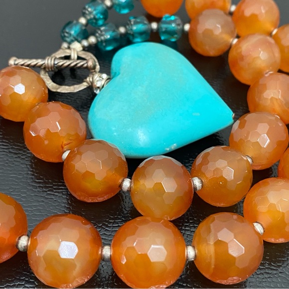 Handmade Agate Stone Crystal Faux Turquoise Heart Pendant Toggle Chunky Necklace - Picture 15 of 16